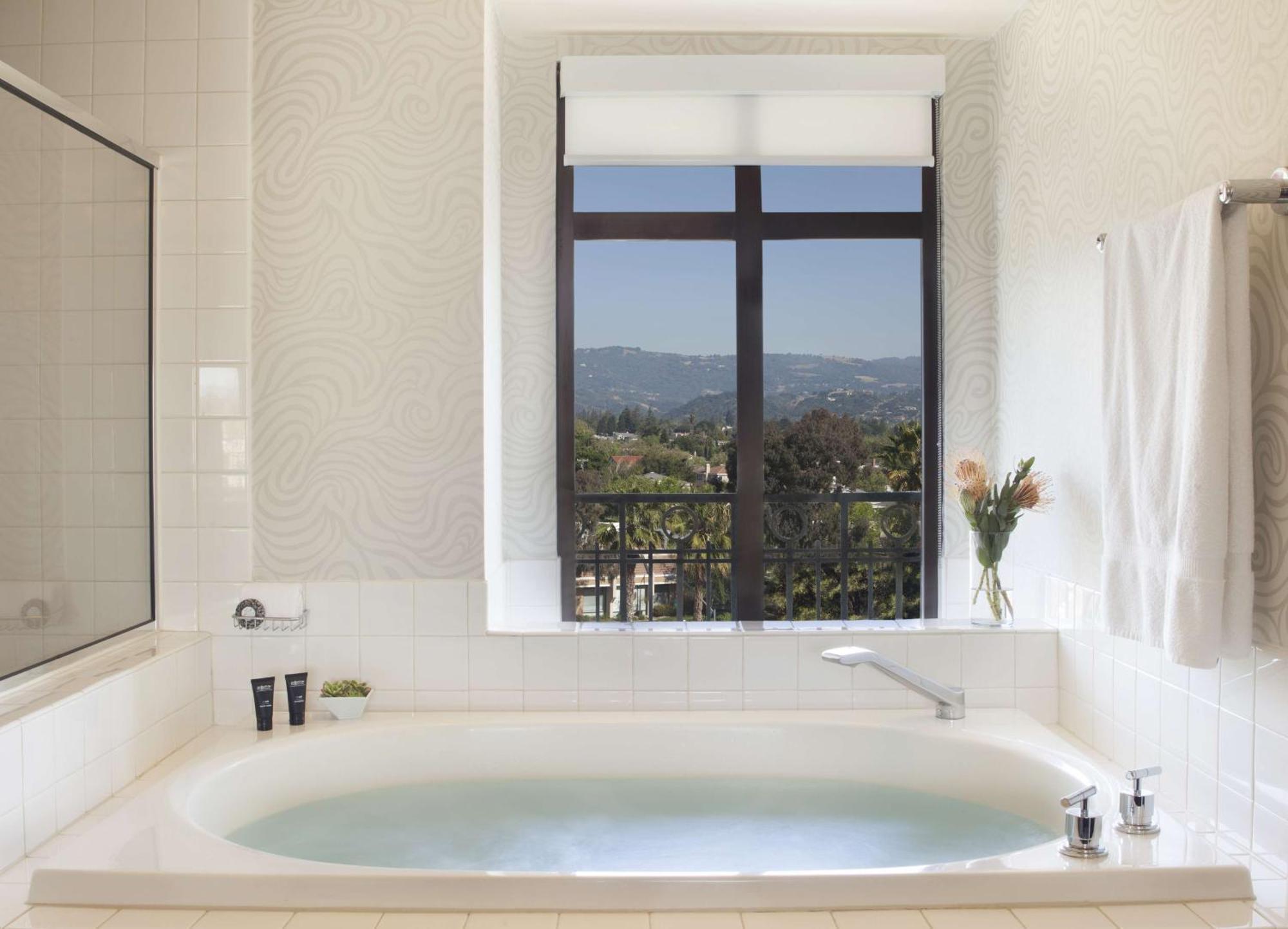 Juniper Hotel Cupertino, Curio Collection By Hilton Екстер'єр фото
